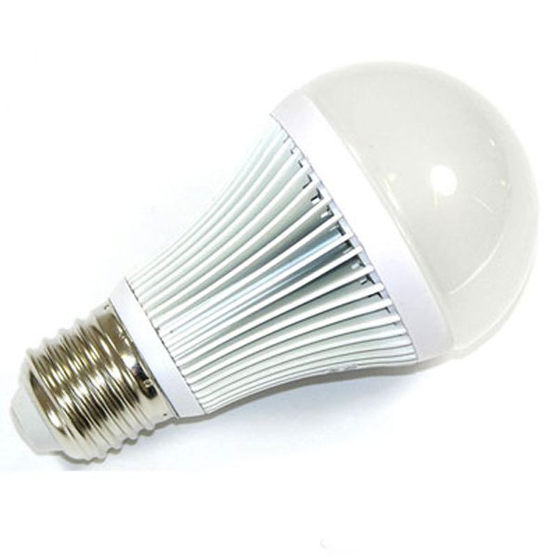 E27 Varmhvit, 60mm 6x1W LED pære, 230V