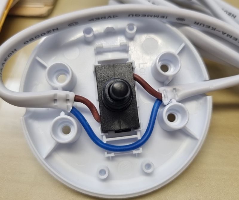 Fotbryter for 230V stikk, 2m kabel