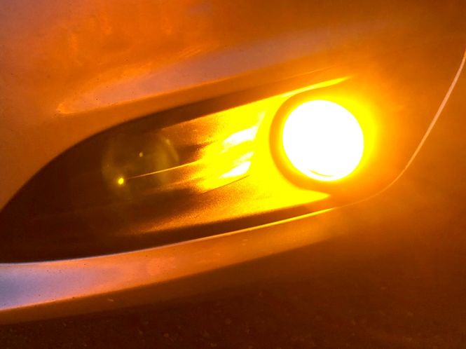 Hovedbilde HB4 Retro color LED frontlys ...